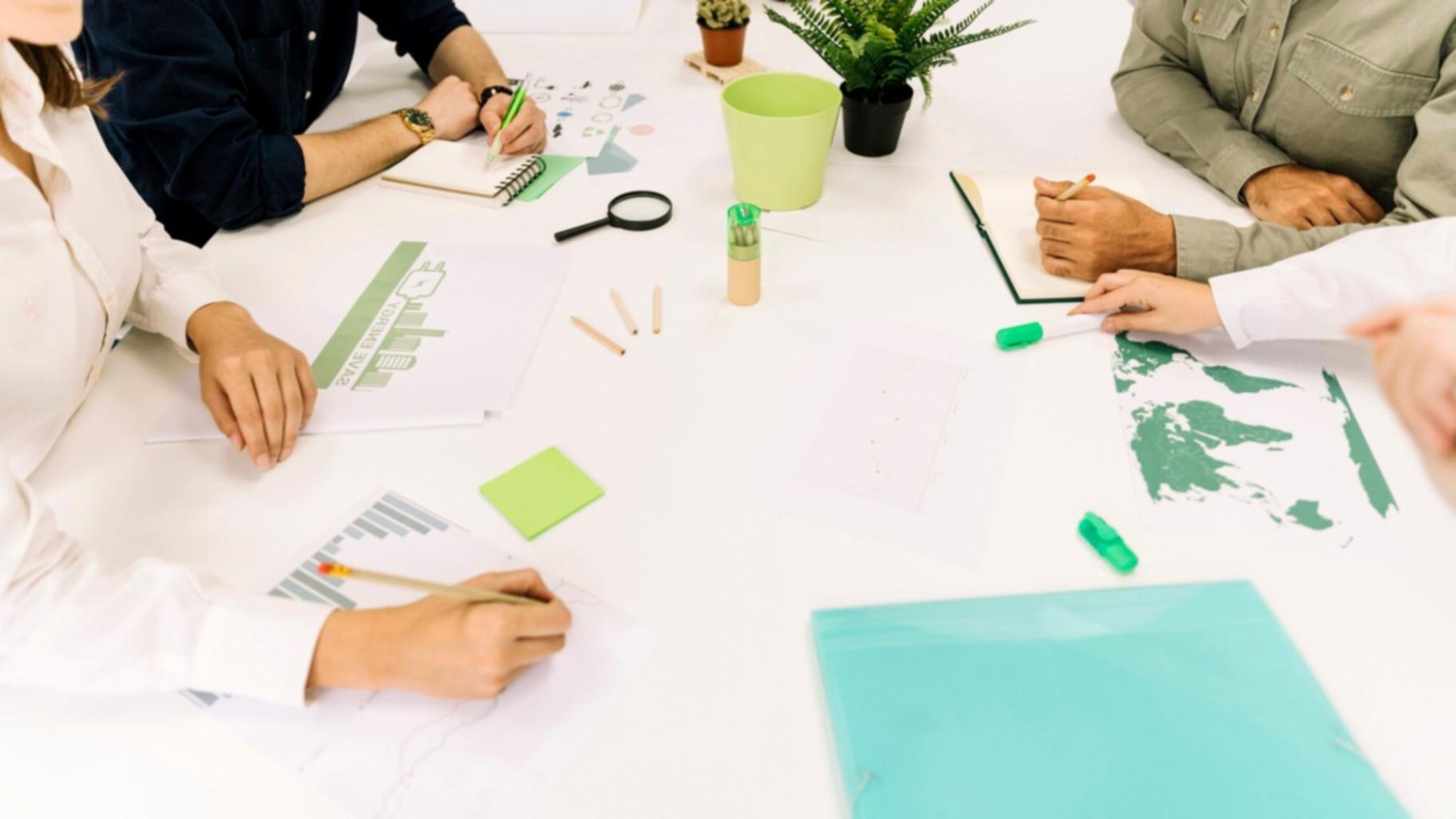 Ambiente di lavoro per video editing professionale